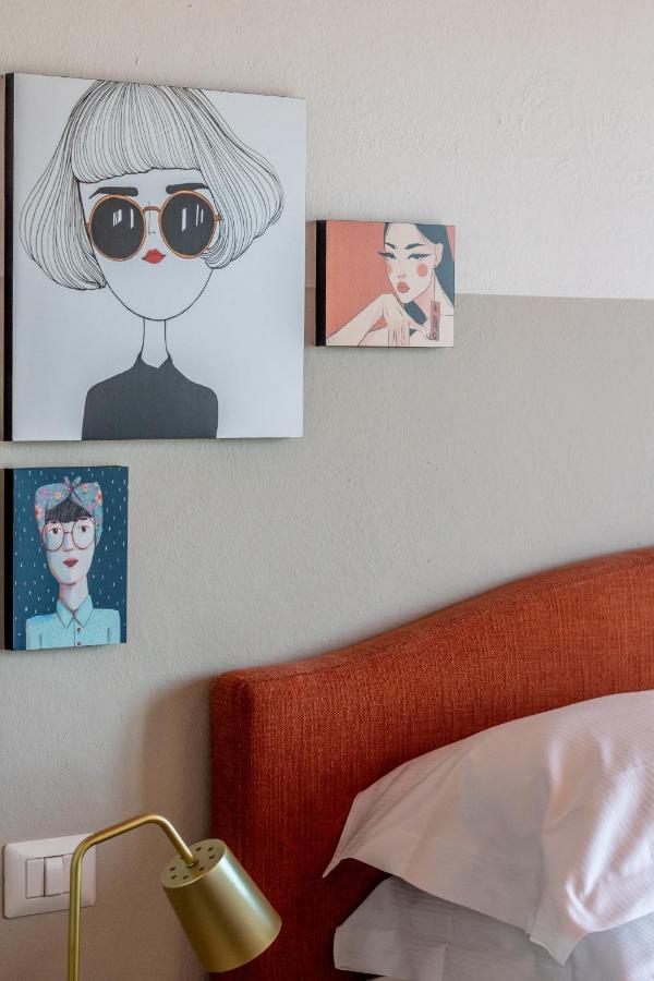 Lu. Hotel